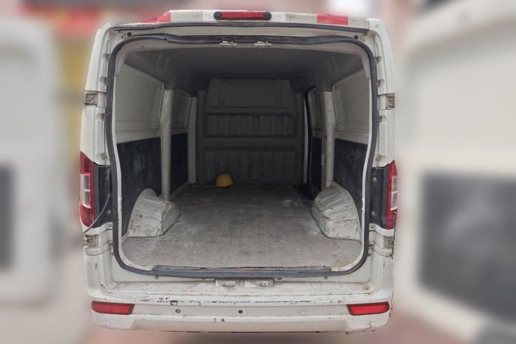 Used Dongfeng Yufeng EM27 2024 EM27 EVE Energy 41.86 kWh Trunk
