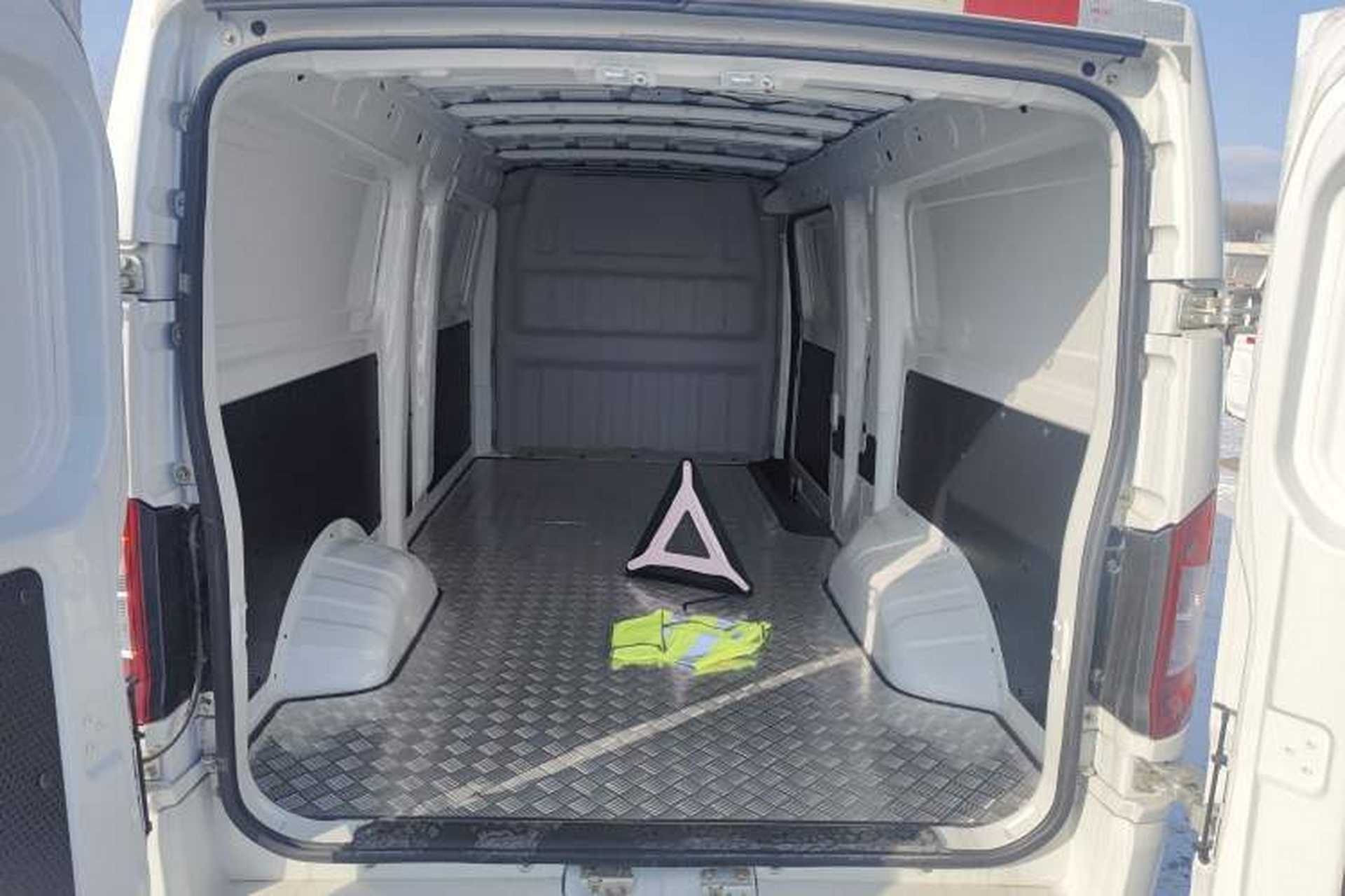 Used Dongfeng Yufeng EM27 2024 EM27L BYD CATL 41.86 kWh Trunk