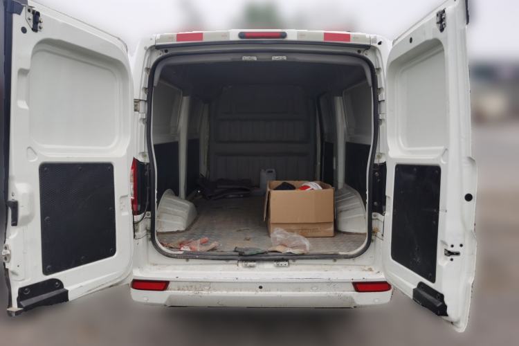 Used Dongfeng Yufeng EM27 2024 EM27 Henan Lithium Power 41.472 kWh Trunk