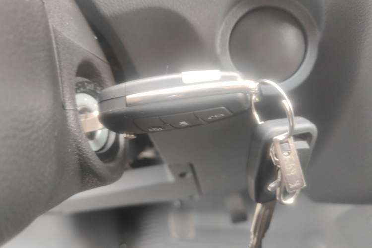 Used Dongfeng Yufeng EM27 2024 EM27L Eves Power 41.86 kWh Vehicle Key