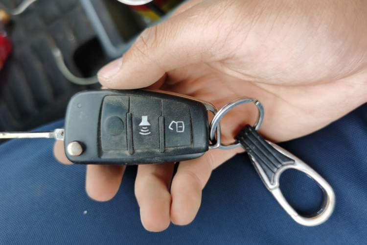 Used Dongfeng Yufeng EM27 2024 EM27 Henan Lithium Power 41.472 kWh Vehicle Key