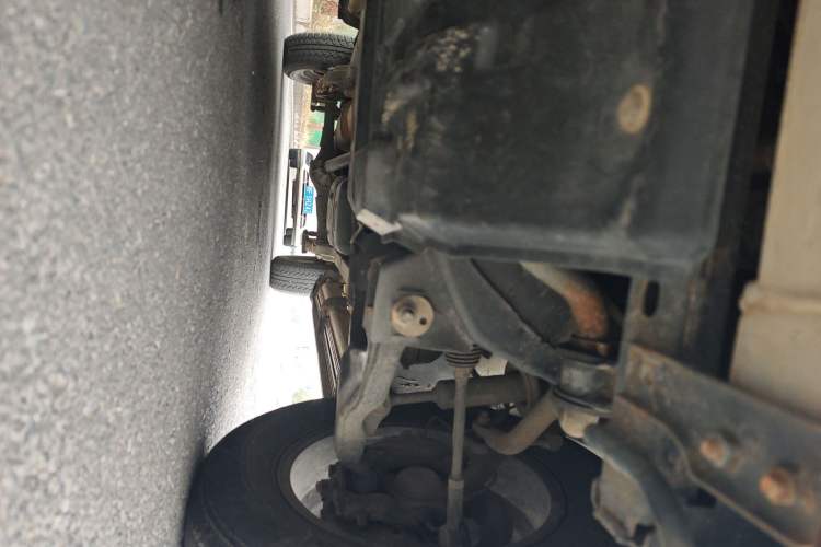 Used Dongfeng Yufeng P16 2017 1.9T Two-Wheel Drive Luxury Extended Version D19TCIE2 Chassis Front Left