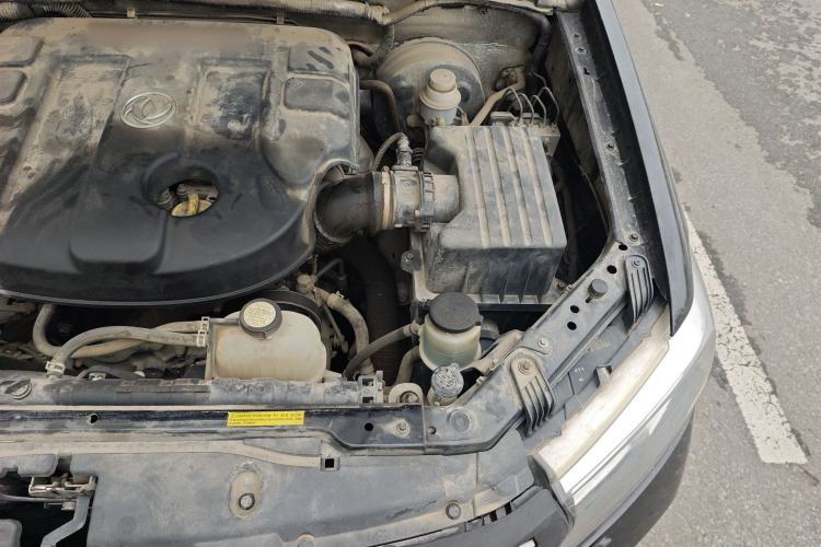 Used Dongfeng Yufeng P16 2017 1.9T Two-Wheel Drive Luxury Extended Version D19TCIE2 Engine Bay Left
