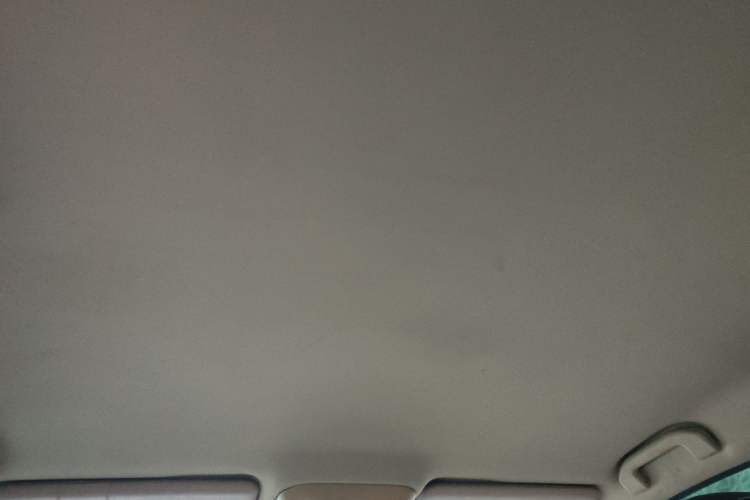 Used Dongfeng Yufeng P16 2017 1.9T Two-Wheel Drive Luxury Extended Version D19TCIE2 Headliner