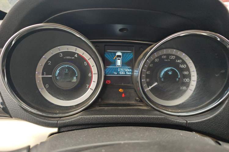 Used Dongfeng Yufeng P16 2017 1.9T Two-Wheel Drive Luxury Extended Version D19TCIE2 Instrument Cluster
