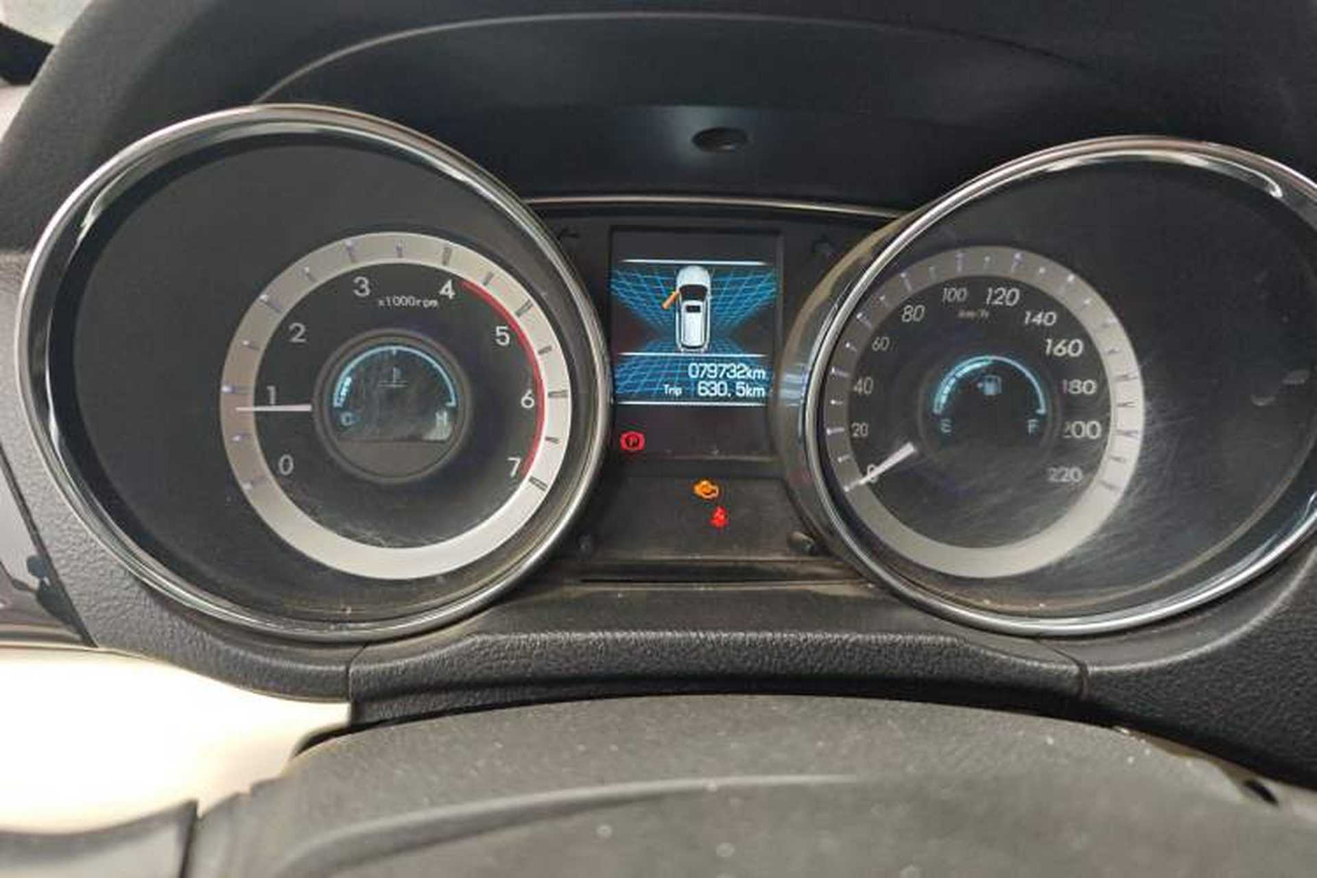 Used Dongfeng Yufeng P16 2017 1.9T Two-Wheel Drive Luxury Extended Version D19TCIE2 Odometer Close Up