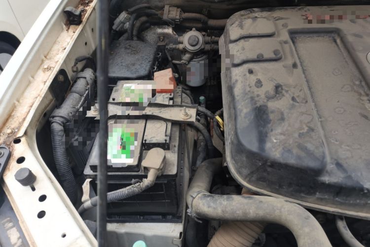 Used Dongfeng Yufeng P16 2017 1.9T Two-Wheel Drive Luxury Extended Version D19TCIE2 Engine Bay Right