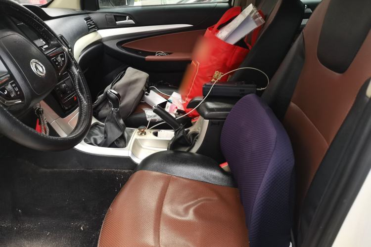 Used Dongfeng Yufeng P16 2017 1.9T Two-Wheel Drive Luxury Extended Version D19TCIE2 Left Front Seat