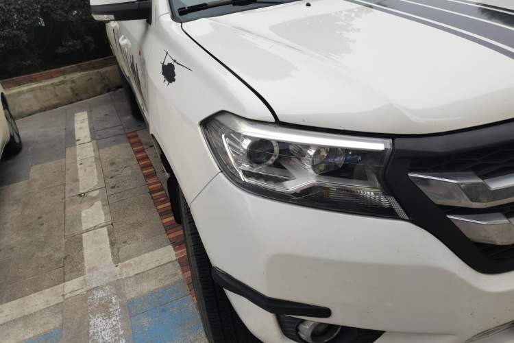 Used Dongfeng Yufeng P16 2017 1.9T Two-Wheel Drive Luxury Extended Version D19TCIE2 Right Front Headlight