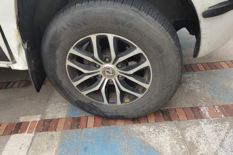 Used Dongfeng Yufeng P16 2017 1.9T Two-Wheel Drive Luxury Extended Version D19TCIE2 Right Front Wheel Hub