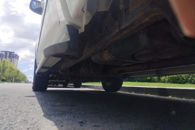 Used Dongfeng Yufeng P16 2019 2.4L Gasoline 4x4 Luxury Long-Wheelbase Version 4G69S4N Chassis Rear Left