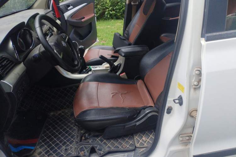 Used Dongfeng Yufeng P16 2019 2.4L Gasoline 4x4 Luxury Long-Wheelbase Version 4G69S4N Left Front Seat