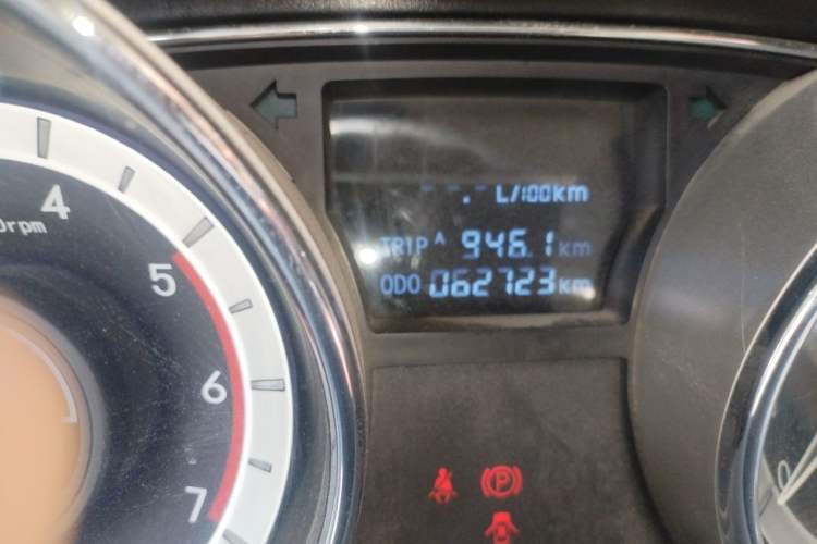 Used Dongfeng Yufeng P16 2019 2.4L Gasoline 4x4 Luxury Long-Wheelbase Version 4G69S4N Odometer Close Up