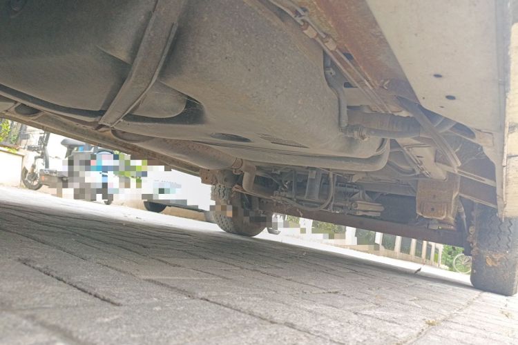 Used Dongfeng Yufeng 2012 3.0T Short Wheelbase Mid-Top ZD30 Edition Chassis Front Left