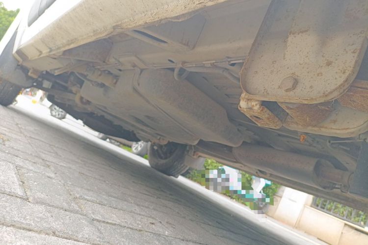 Used Dongfeng Yufeng 2012 3.0T Short Wheelbase Mid-Top ZD30 Edition Chassis Rear Left