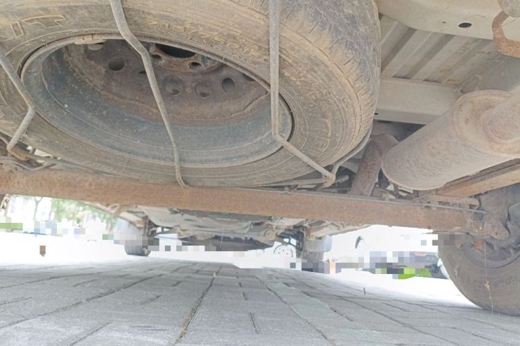 Used Dongfeng Yufeng 2012 3.0T Short Wheelbase Mid-Top ZD30 Edition Chassis Rear