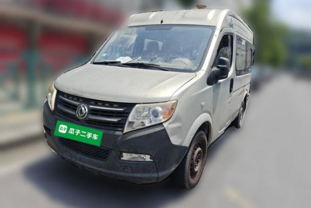 Used Dongfeng Yufeng 2014 2.5T YuliBao Logistics Vehicle Standard Features Include Short Wheelbase with Mid-Roof ZD25