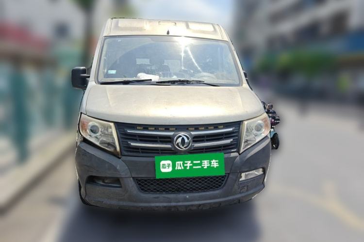 Used Dongfeng Yufeng 2014 2.5T YuliBao Logistics Vehicle Standard Features Include Short Wheelbase with Mid-Roof ZD25 Front