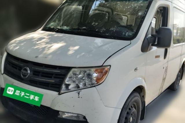 Used Dongfeng Yufeng 2014 2.5T YuliBao Logistics Vehicle Low-Trim Version with Short Wheelbase and Mid-Roof Design – ZD25