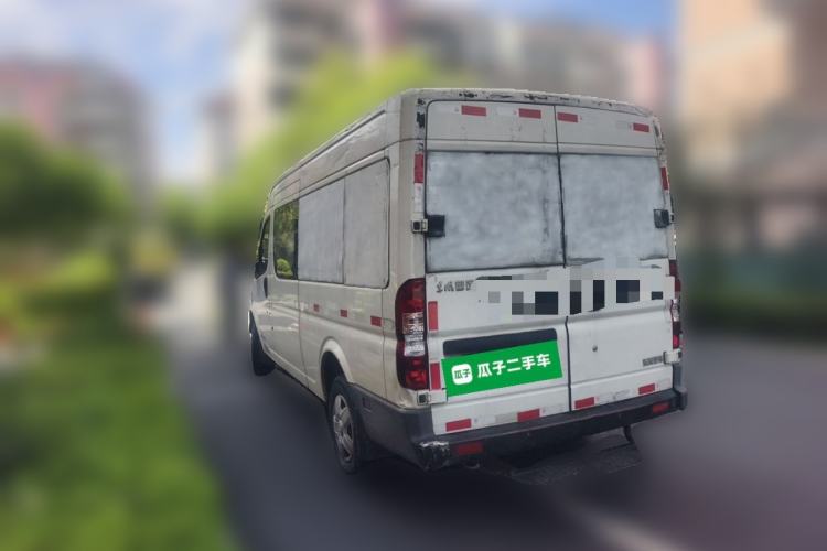 Used Dongfeng Yufeng 2014 2.5T YuliBao Logistics Vehicle Mid-axle Mid-roof ZD25 Rear Left 45 Deg
