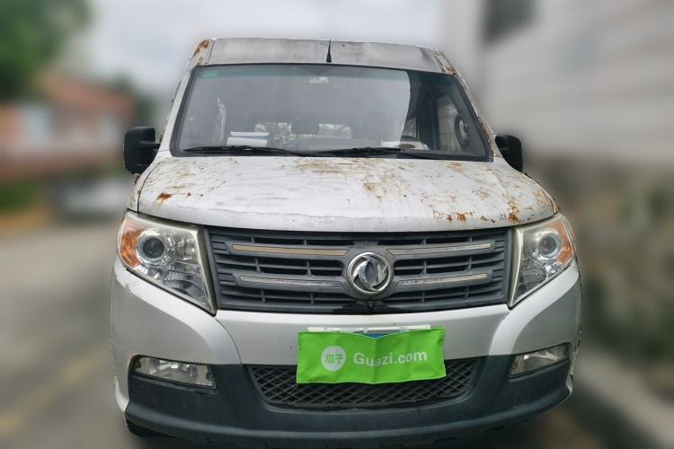 Used Dongfeng Yufeng 2015 2.5T Lingyun Edition Yulibao standard-equipped long-wheelbase mid-roof ZD25 Front