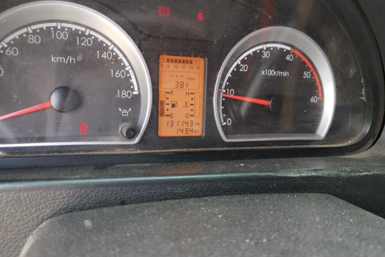 Used Dongfeng Yufeng  Odometer Close Up