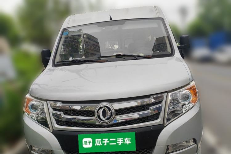 Used Dongfeng Yufeng 2016 2.5T Lingyun Van Short Wheelbase Mid-Roof China V Standard ZD25 Front