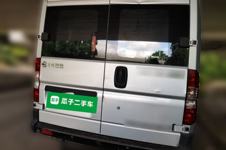 Used Dongfeng Yufeng 2016 2.5T Lingyun Edition Yulibao High-End Long Wheelbase Mid-Roof ZD25 Rear