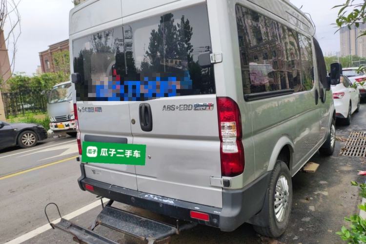 Used Dongfeng Yufeng 2016 2.5T Lingyun Van Short Wheelbase Mid-Roof China V Standard ZD25 Rear Right 45 Deg