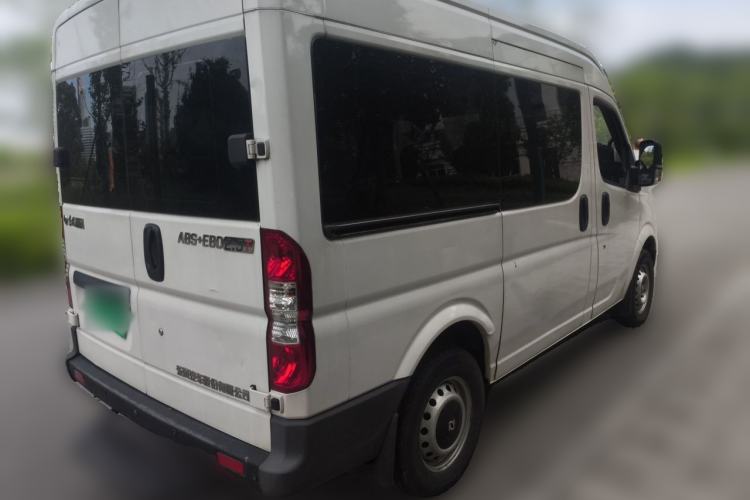 Used Dongfeng Yufeng 2016 2.5T Lingyun Van Short Wheelbase Mid-Roof China V Standard ZD25 Rear Right 45 Deg