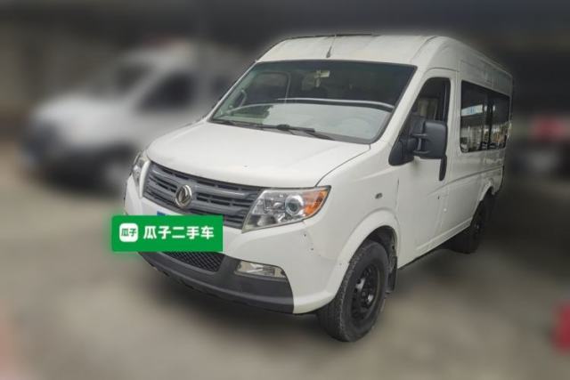 Used Dongfeng Yufeng 2016 2.5T Lingyun Edition Box Truck Standard Short Wheelbase Mid-Roof Configuration with ZD25