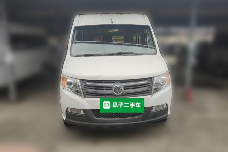 Used Dongfeng Yufeng 2016 2.5T Lingyun Edition Box Truck Standard Short Wheelbase Mid-Roof Configuration with ZD25 Front
