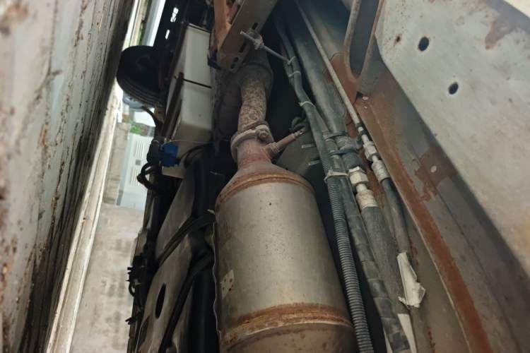 Used Dongfeng Yufeng  Chassis Front Right