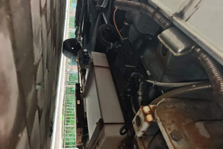 Used Dongfeng Yufeng  Chassis Rear Left
