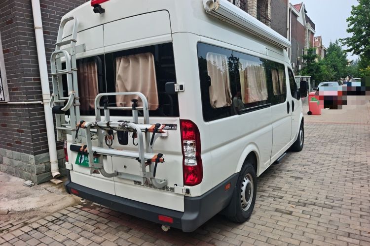 Used Dongfeng Yufeng  Rear Right 45 Deg