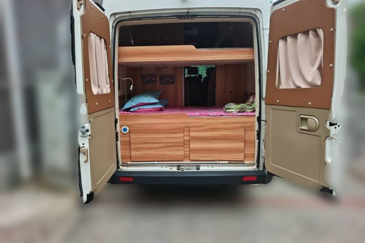 Used Dongfeng Yufeng  Trunk