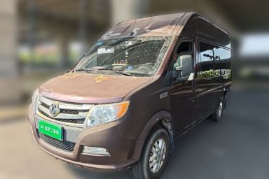 Used Dongfeng Yufeng 2018 2.5T Logistics Vehicle A100 Long Wheelbase High Roof 5-9 Seater China V Emission Standard ZD25