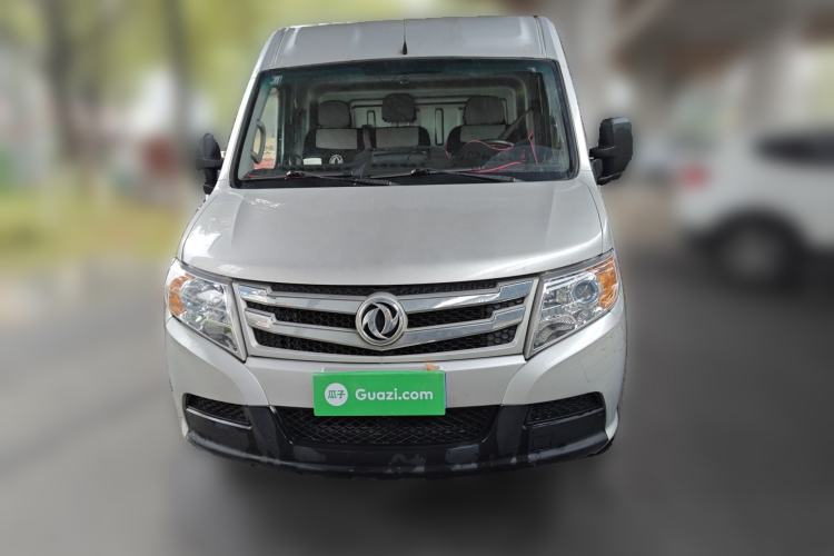 Used Dongfeng Yufeng 2018 2.3T Logistics Vehicle A100 Luxury Edition Short Wheelbase Mid-Roof Design 5–9 Seater Front