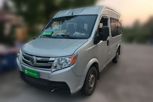 Used Dongfeng Yufeng 2018 2.3TA100 Standard Edition Logistics Vehicle Short Wheelbase Mid-Roof Design 5-9 Seater Powered by WP2.3