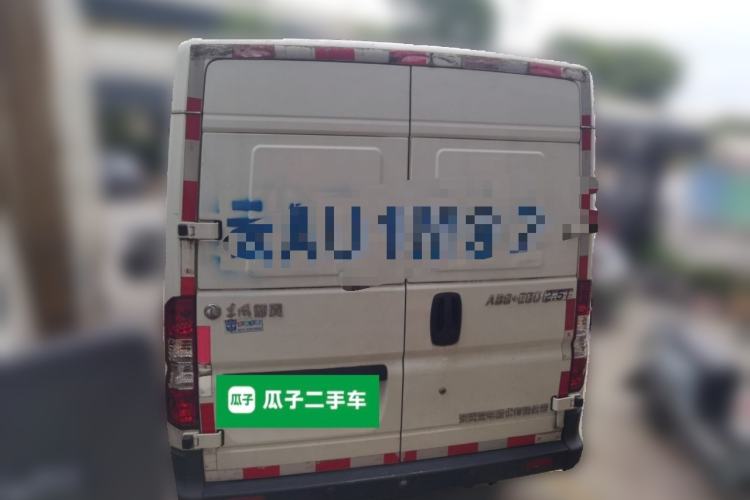 Used Dongfeng Yufeng 2018 2.5T Logistics Vehicle A100 Short Wheelbase Mid-Roof 3-Seater China V Standard ZD25 Rear Left 45 Deg