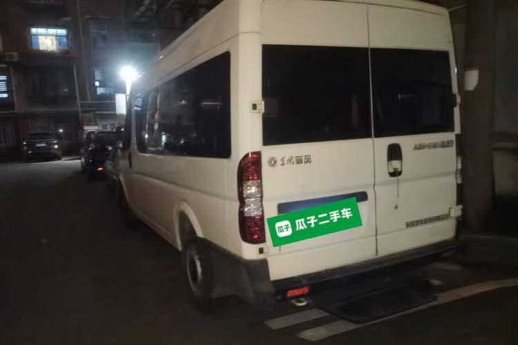 Used Dongfeng Yufeng 2018 2.5T Logistics Vehicle A100 Long Wheelbase Mid-Roof 5-9 Seater China V Emission Standard ZD25 Rear Left 45 Deg