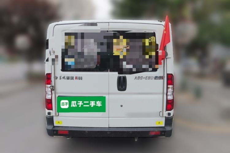 Used Dongfeng Yufeng 2018 2.5T Logistics Vehicle A100 Short Wheelbase Mid-Roof 5-9 Seater China V Standard ZD25 Rear