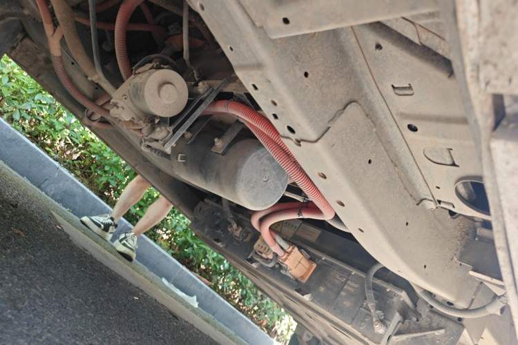 Used Dongfeng Yufeng  Chassis Front Left