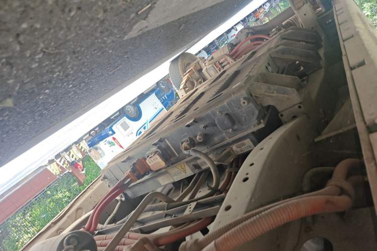 Used Dongfeng Yufeng  Chassis Front Right