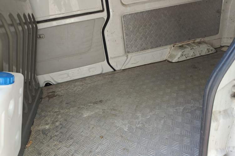 Used Dongfeng Yufeng  Left Rear Seat