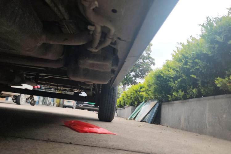 Used Dongfeng Yufeng  Chassis Front Left