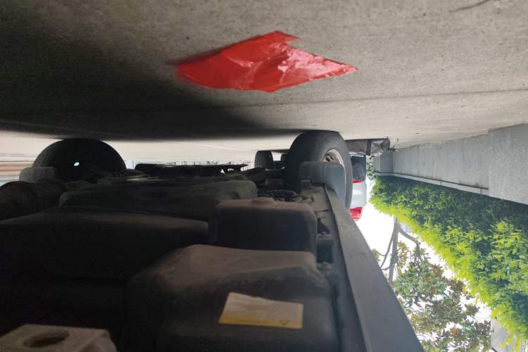 Used Dongfeng Yufeng  Chassis Rear Left