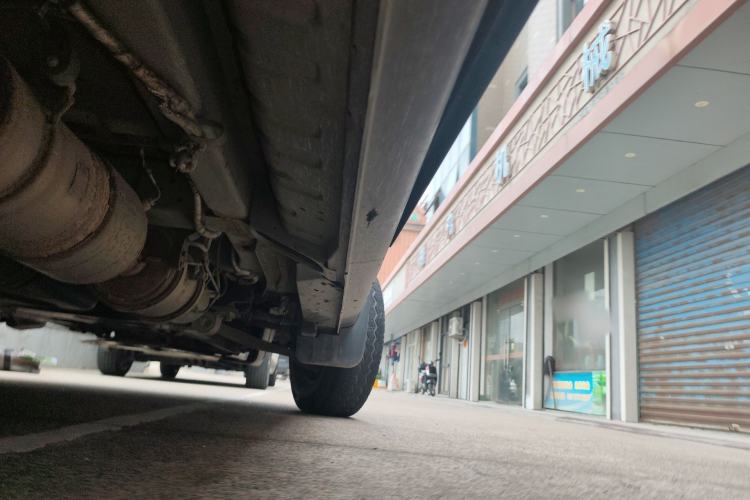 Used Dongfeng Yufeng  Chassis Rear Right