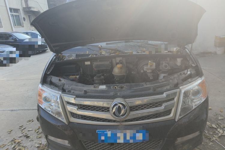 Used Dongfeng Yufeng 2020 2.3T Economy Logistics Vehicle Long Wheelbase High Roof 5-9 Seater WP2.3 Engine Bay