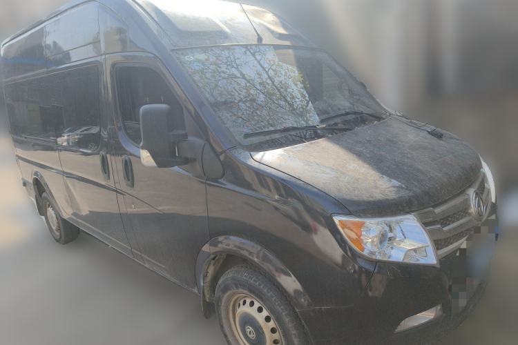 Used Dongfeng Yufeng 2020 2.3T Economy Logistics Vehicle Long Wheelbase High Roof 5-9 Seater WP2.3 Front Right 45 Deg